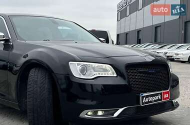 Седан Chrysler 300 2018 в 