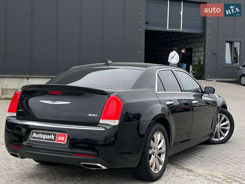 Седан Chrysler 300 2018 в Києві