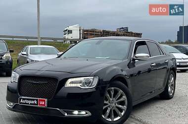 Седан Chrysler 300 2018 в Киеве