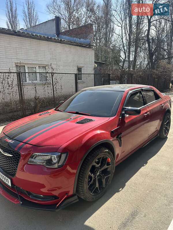 Седан Chrysler 300 2016 в Хмельницком