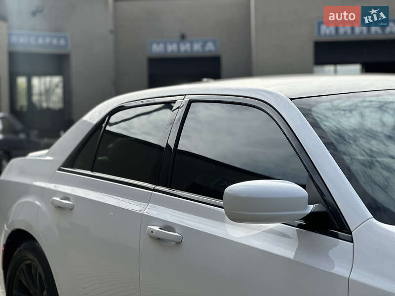 Седан Chrysler 300 2017 в Владимире фото 13 Седан Chrysler 300 2017 в Владимире