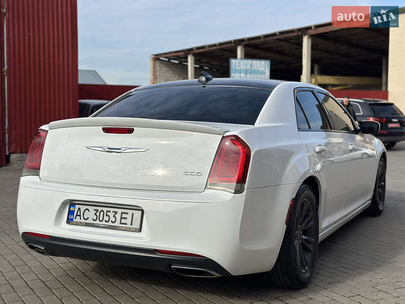 Седан Chrysler 300 2017 в Владимире фото 18 Седан Chrysler 300 2017 в Владимире