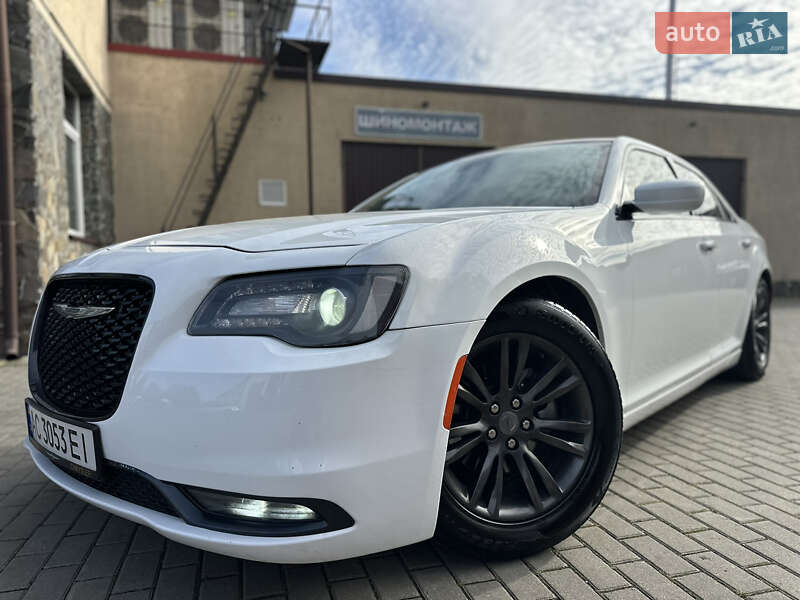 Седан Chrysler 300 2017 в Владимире фото 28 Седан Chrysler 300 2017 в Владимире