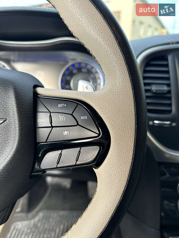 Седан Chrysler 300 2017 в Владимире фото 55 Седан Chrysler 300 2017 в Владимире