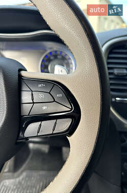 Седан Chrysler 300 2017 в  фото 55 Седан Chrysler 300 2017 в