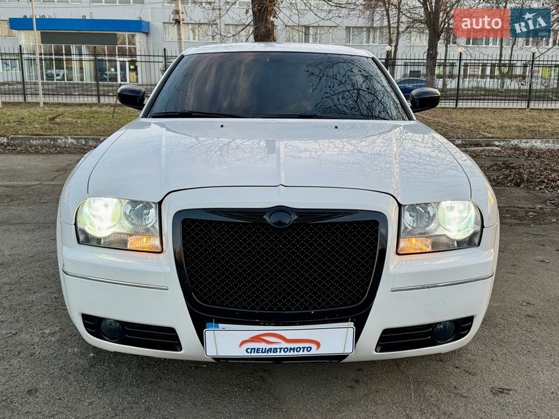Седан Chrysler 300 2008 в Киеве