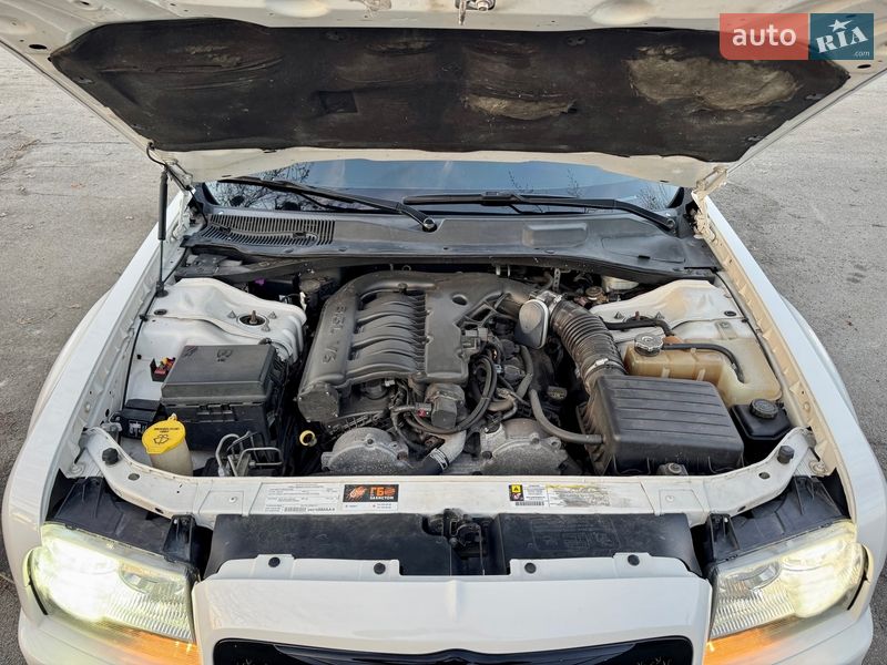 Седан Chrysler 300 2008 в Киеве