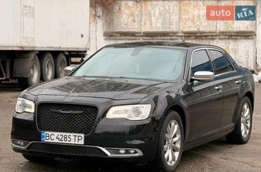 Седан Chrysler 300 2018 в Киеве