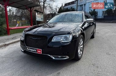 Седан Chrysler 300 2018 в Киеве
