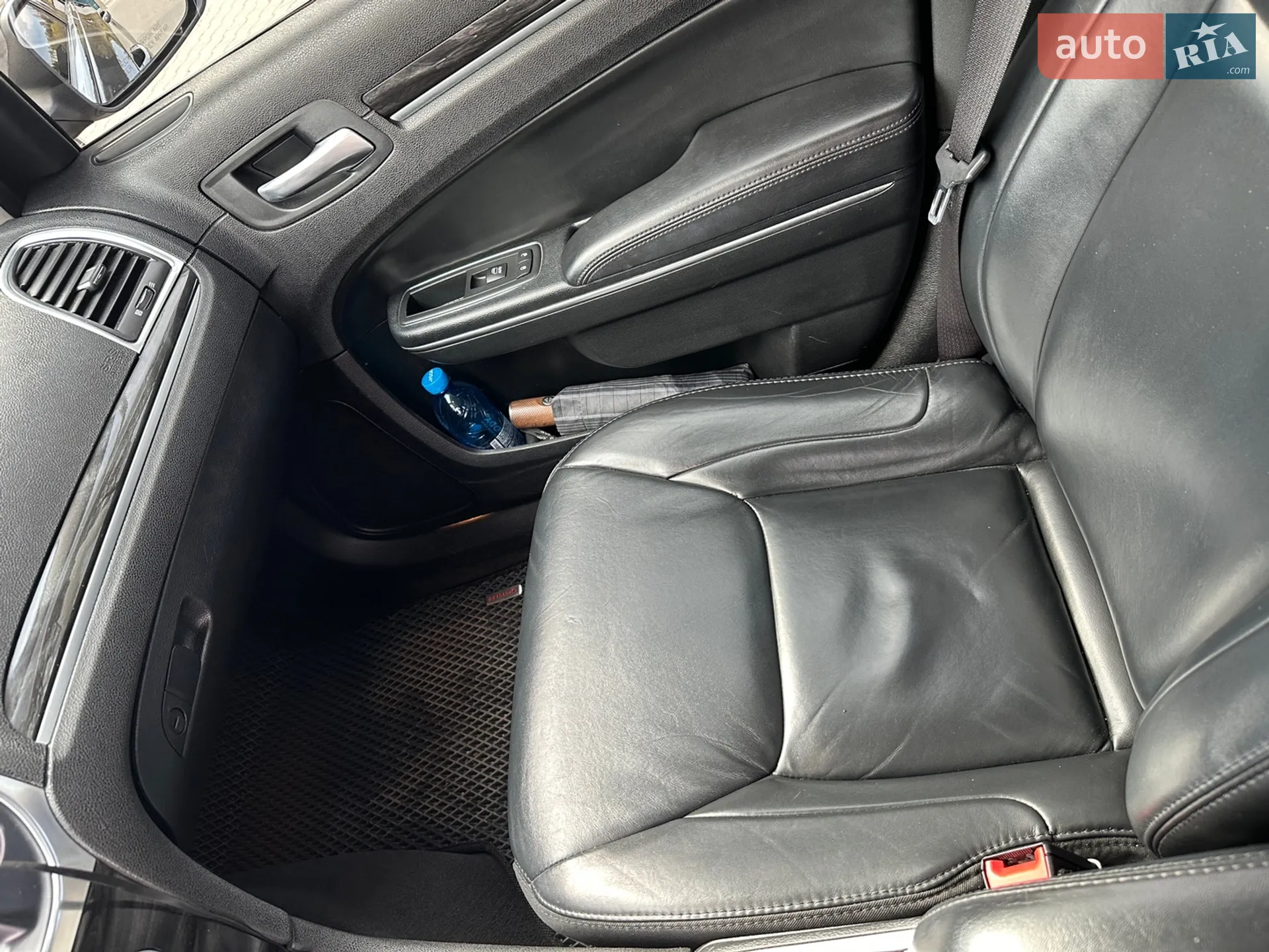 2016 Chrysler 300 - мініатюра 14