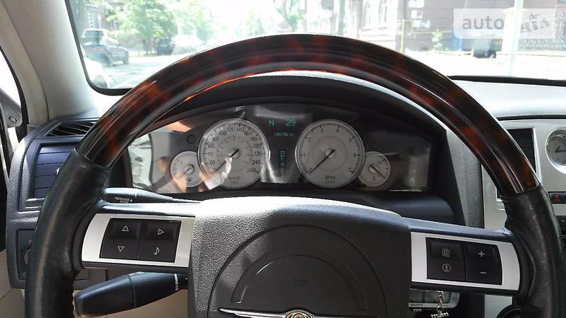 Седан Chrysler 300C 2007 в Києві