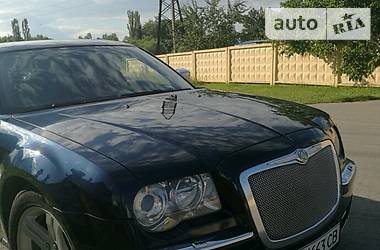 Седан Chrysler 300C 2005 в Дрогобыче