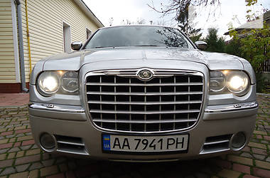 Седан Chrysler 300C 2005 в Ивано-Франковске