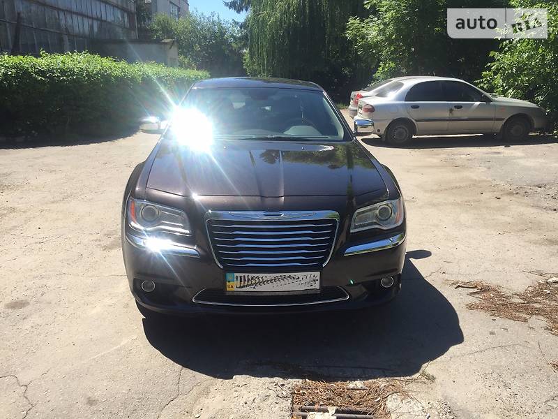 Седан Chrysler 300C 2012 в Хмельницком фото 3 Седан Chrysler 300C 2012 в Хмельницком