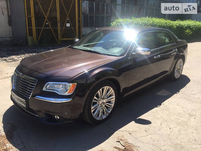 Седан Chrysler 300C 2012 в Хмельницком фото 5 Седан Chrysler 300C 2012 в Хмельницком