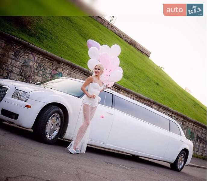 Лимузин Chrysler 300C 2005 в Николаеве