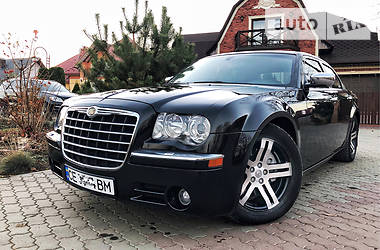 Седан Chrysler 300C 2005 в Чернівцях