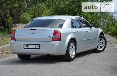 Седан Chrysler 300C 2008 в Днепре