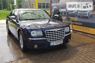 Седан Chrysler 300C 2005 в Кельменцях