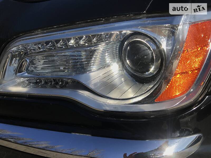 Седан Chrysler 300C 2014 в Одесі