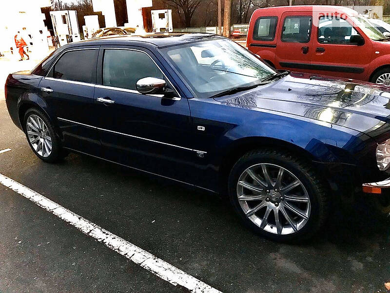 Седан Chrysler 300C 2007 в 