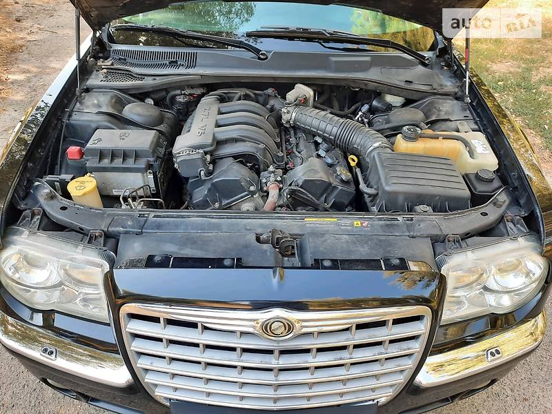 Седан Chrysler 300C 2006 в Смілі фото 42 Седан Chrysler 300C 2006 в Смілі