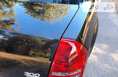 Седан Chrysler 300C 2006 в 