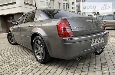 Седан Chrysler 300C 2006 в 