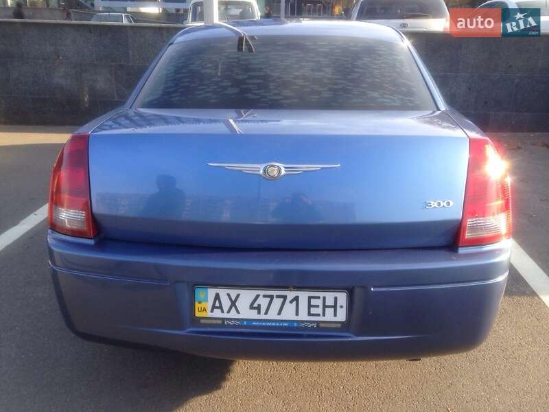 Седан Chrysler 300C 2007 в 