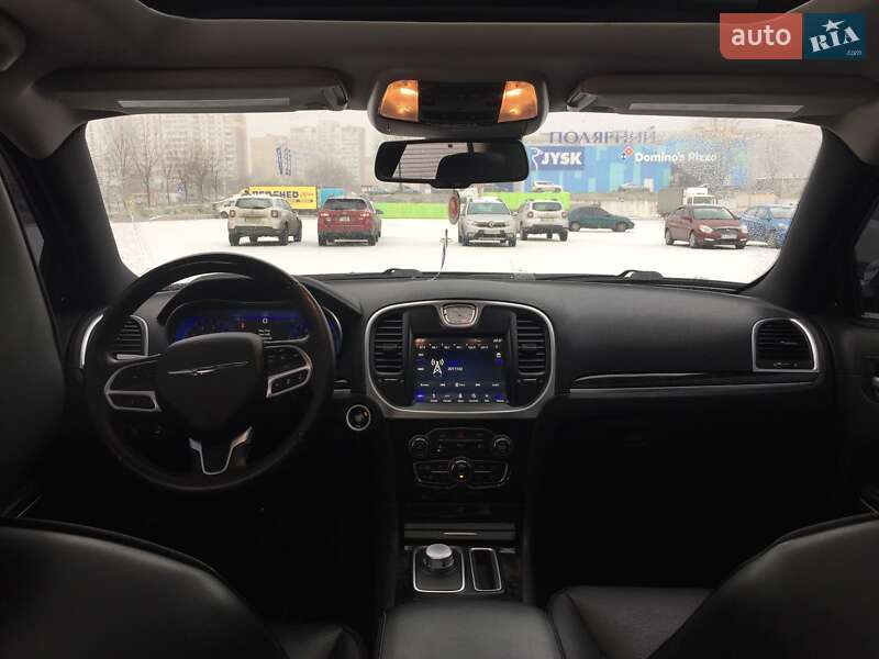 Седан Chrysler 300C 2017 в Києві