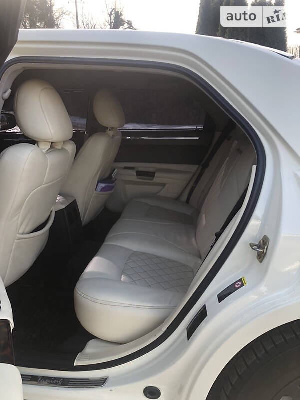 Седан Chrysler 300C 2005 в Вінниці