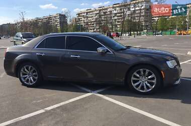 Седан Chrysler 300C 2017 в Киеве