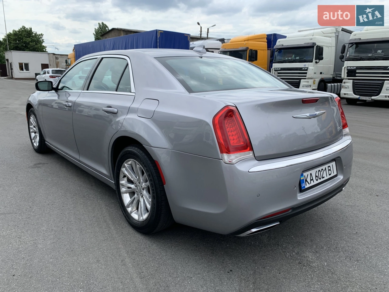 2017 Chrysler 300C - мініатюра 5