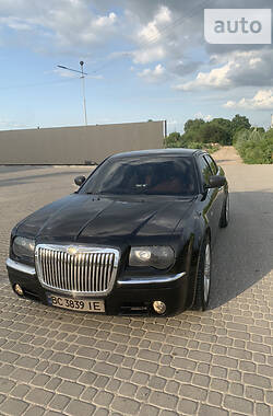 Седан Chrysler 300C 2005 в Львове