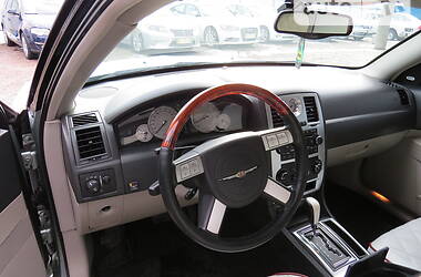 Седан Chrysler 300C 2004 в Кропивницькому
