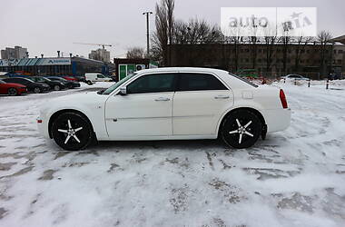 Седан Chrysler 300C 2008 в Киеве