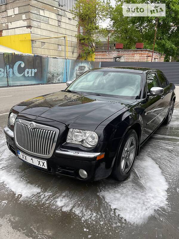 Седан Chrysler 300C 2008 в Житомире