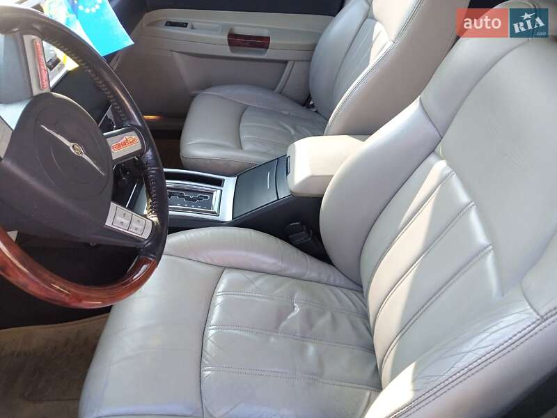 Седан Chrysler 300C 2005 в Кобеляках