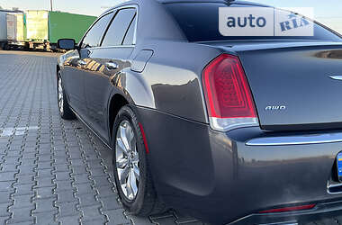 Седан Chrysler 300C 2018 в 