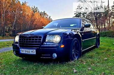 Седан Chrysler 300C 2005 в Киеве
