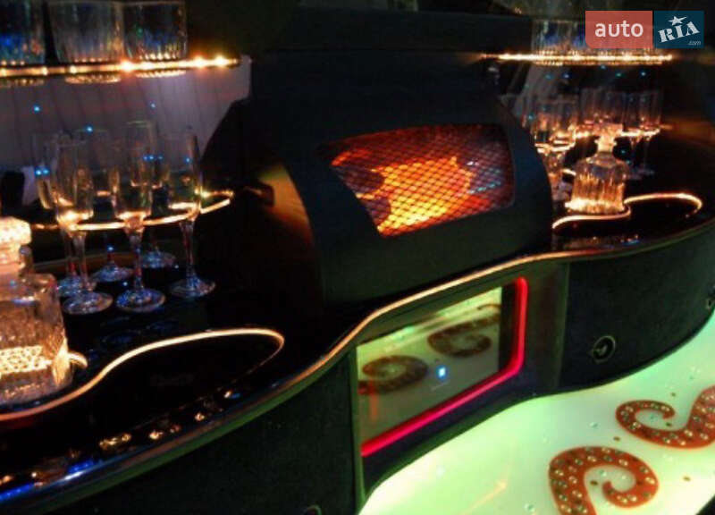 Лимузин Chrysler 300C 2007 в Харькове фото 3 Лимузин Chrysler 300C 2007 в Харькове