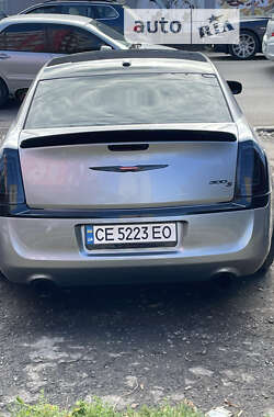 Седан Chrysler 300C 2012 в Черновцах