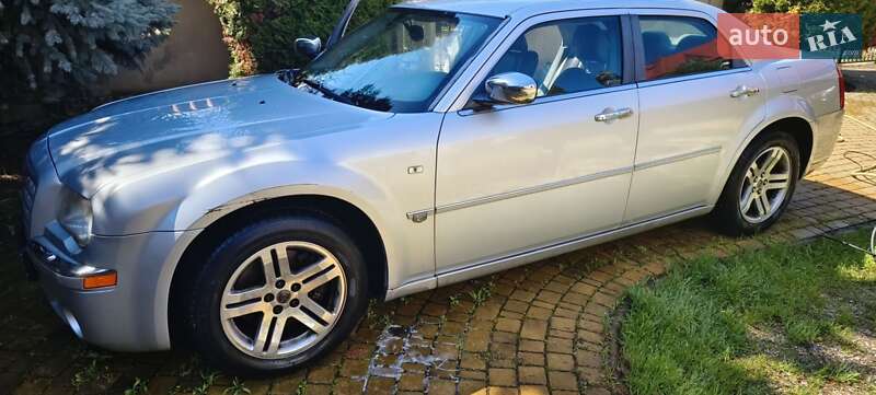 Позашляховик / Кросовер Chrysler 300C 2004 в Одесі