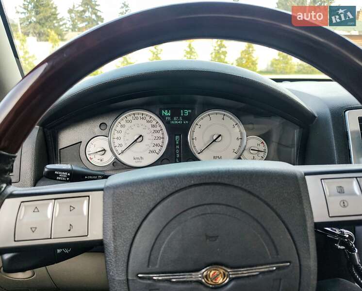 Седан Chrysler 300C 2006 в Білій Церкві