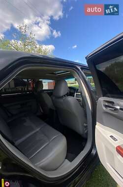 Седан Chrysler 300C 2005 в 