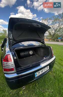 Седан Chrysler 300C 2005 в 