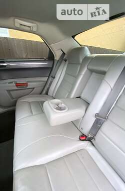 Седан Chrysler 300C 2006 в Первомайську