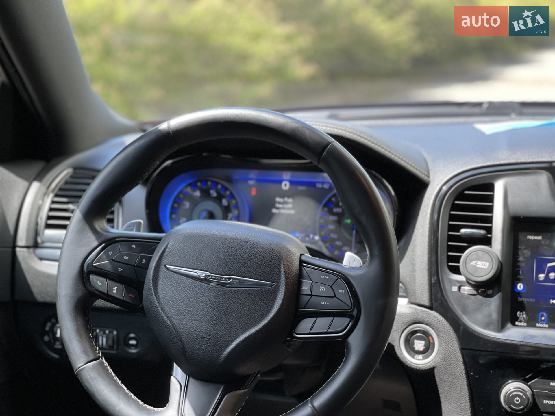 2017 Chrysler 300C - мініатюра 27