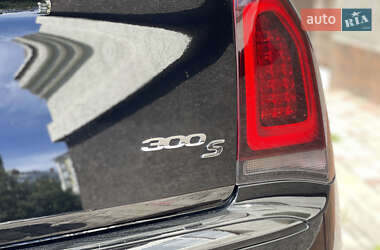 Седан Chrysler 300C 2017 в 