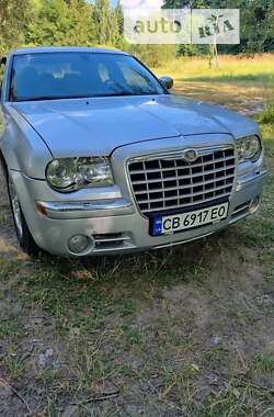 Внедорожник / Кроссовер Chrysler 300C 2005 в Ичне